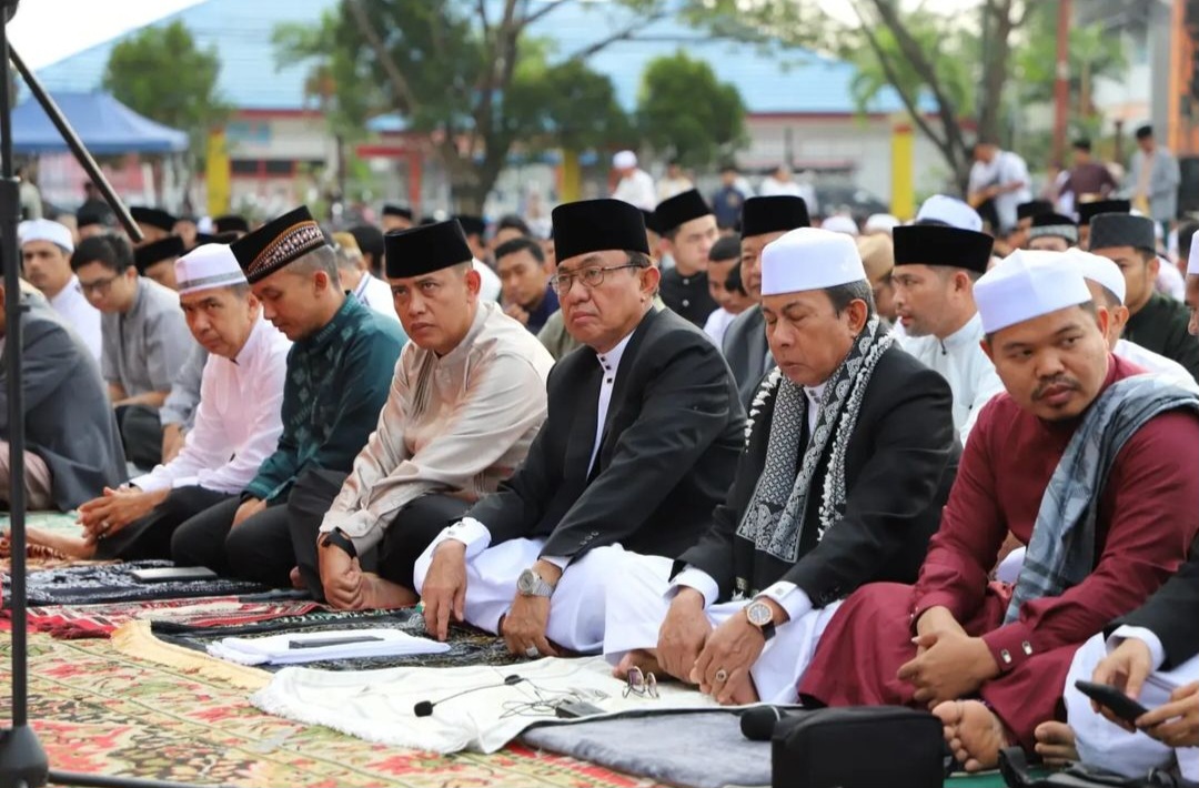 Idul Fitri 1444 H, Bupati HM Wardan Gelar Shalat Eid di Lapangan Bersama Masyarakat