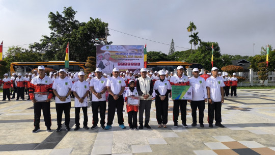Pj Bupati Herman Lepas 93 Atlit Kontingen Popda Ke XVI Di Provinsi Riau Tahun 2024
